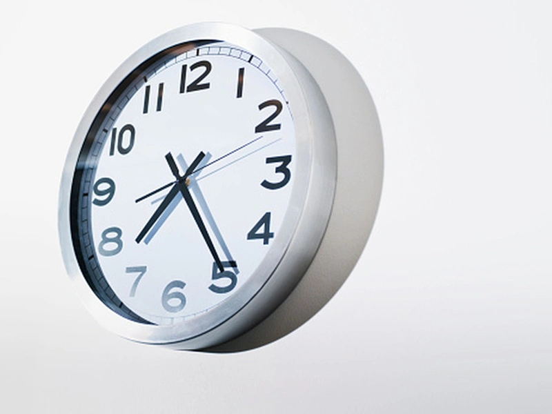 خرید ساعت دیواری تبلیغاتی